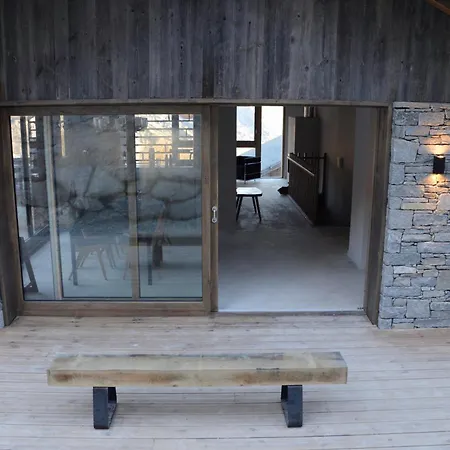 By U - 2 Chalet