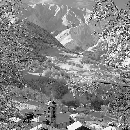 By U - 2 * Saint-Martin-de-Belleville